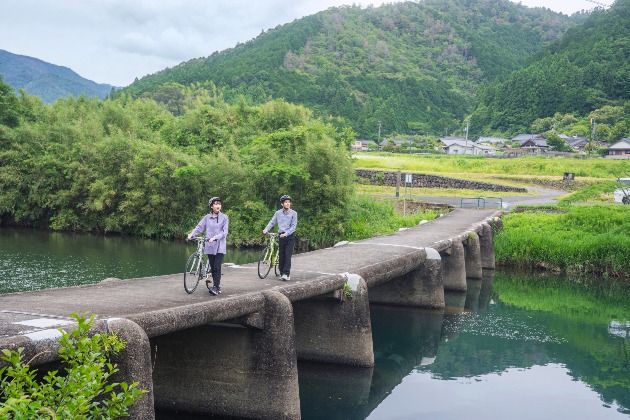 一斗俵沈下橋